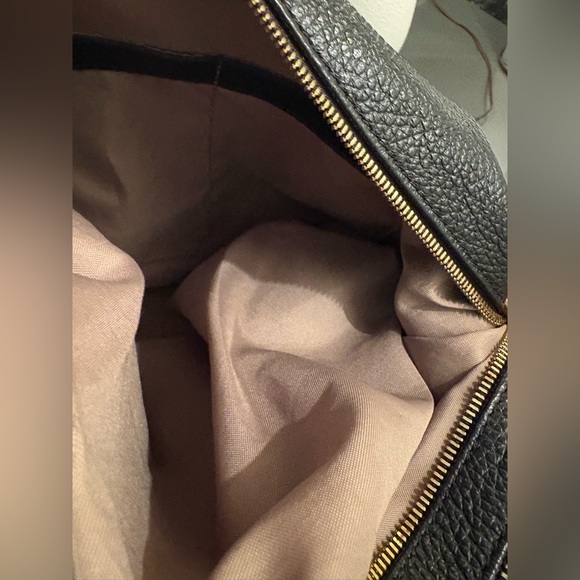 Beautiful and clean Valentina convertible leather bag. - Picture 8 of 9